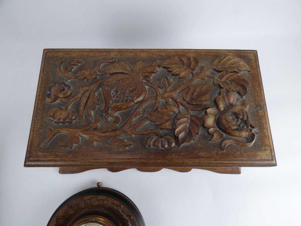 A Black Forest style carved wooden jewellery box with leaves and berries, - Image 3 of 4
