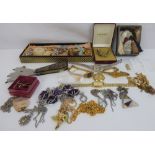 Various items of modern and vintage costume jewellery and collectibles, to include dress watches,