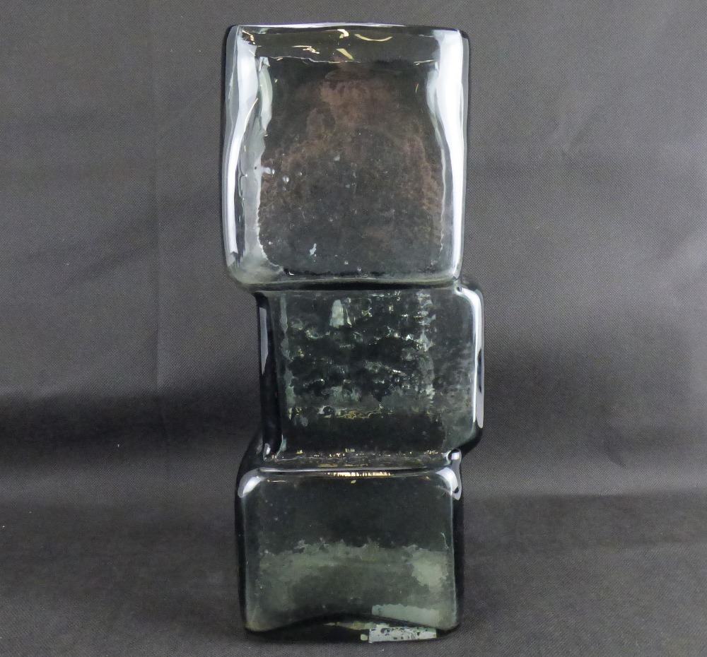 WHITEFRIARS; a giant 'Drunken Bricklayer' vase in pewter colour, pattern no.9672, 34 x 15cm.