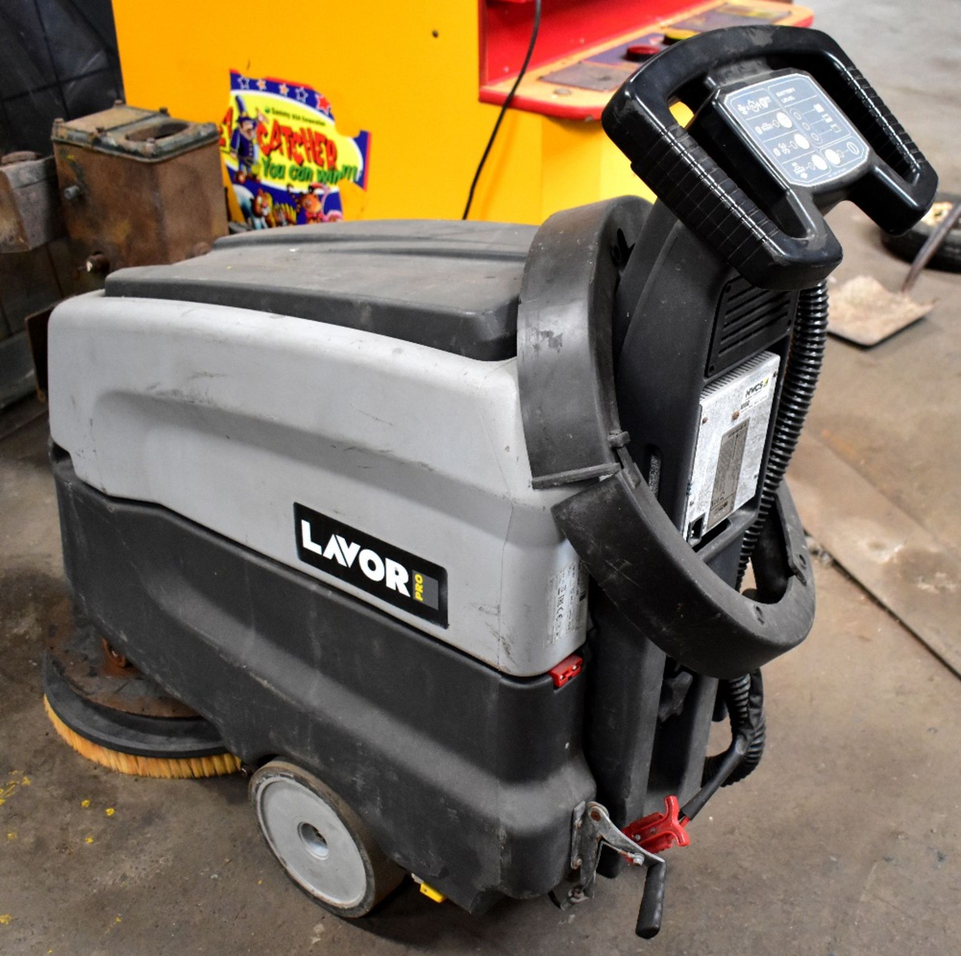 A Levore Pro floor cleaner (appears complete, but no guarantee of this, sold electrically untested).