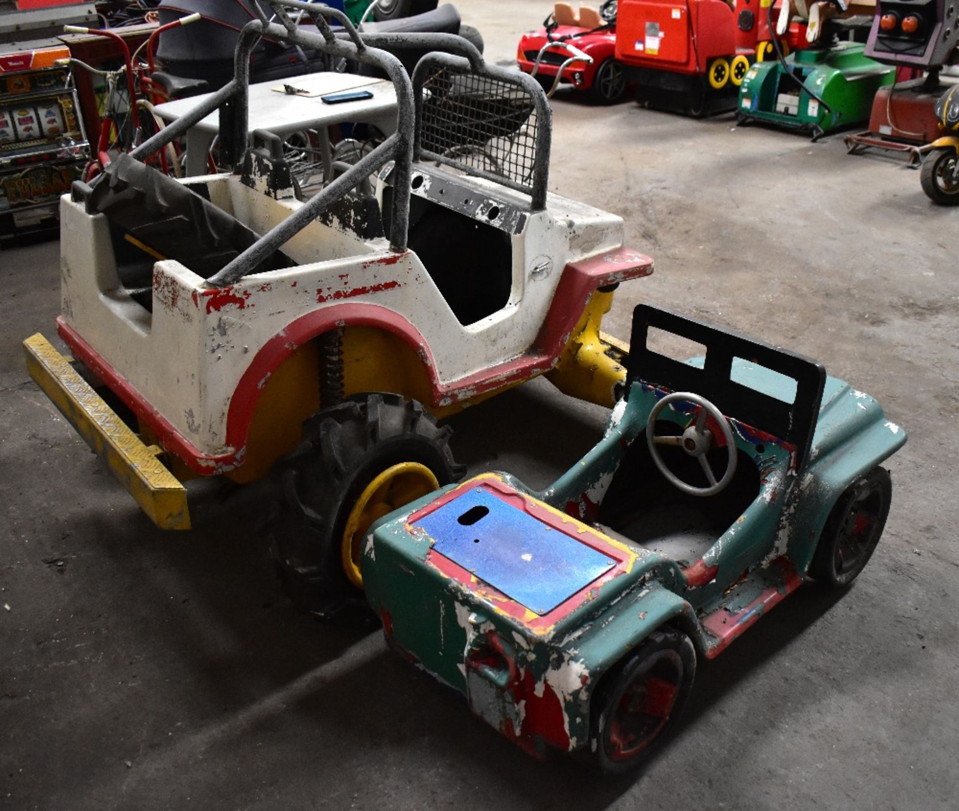 Two fibreglass merry-go-round off-road vehicles for restoration (2). - Image 2 of 4