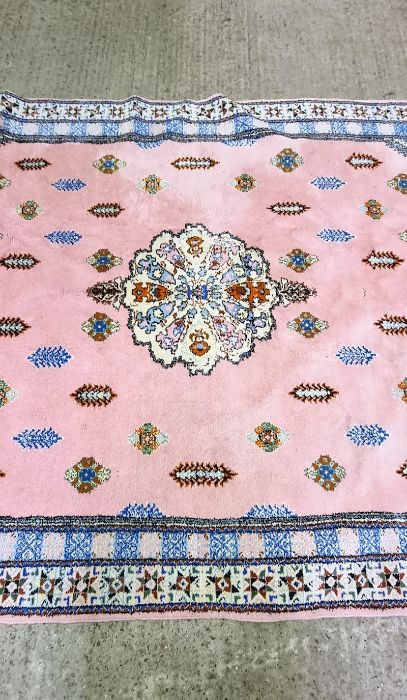 Large rug. Pink and blue. Approx 240 x 180cm. - Image 2 of 5