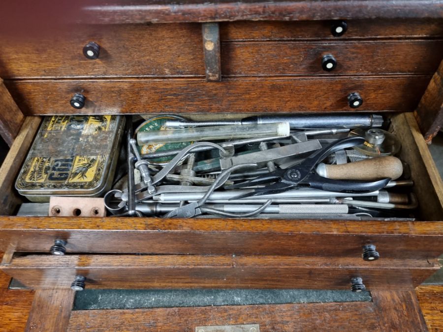 An engineers tool box comprising of drawers with a carrying handle. Filled will engineers - Image 4 of 7