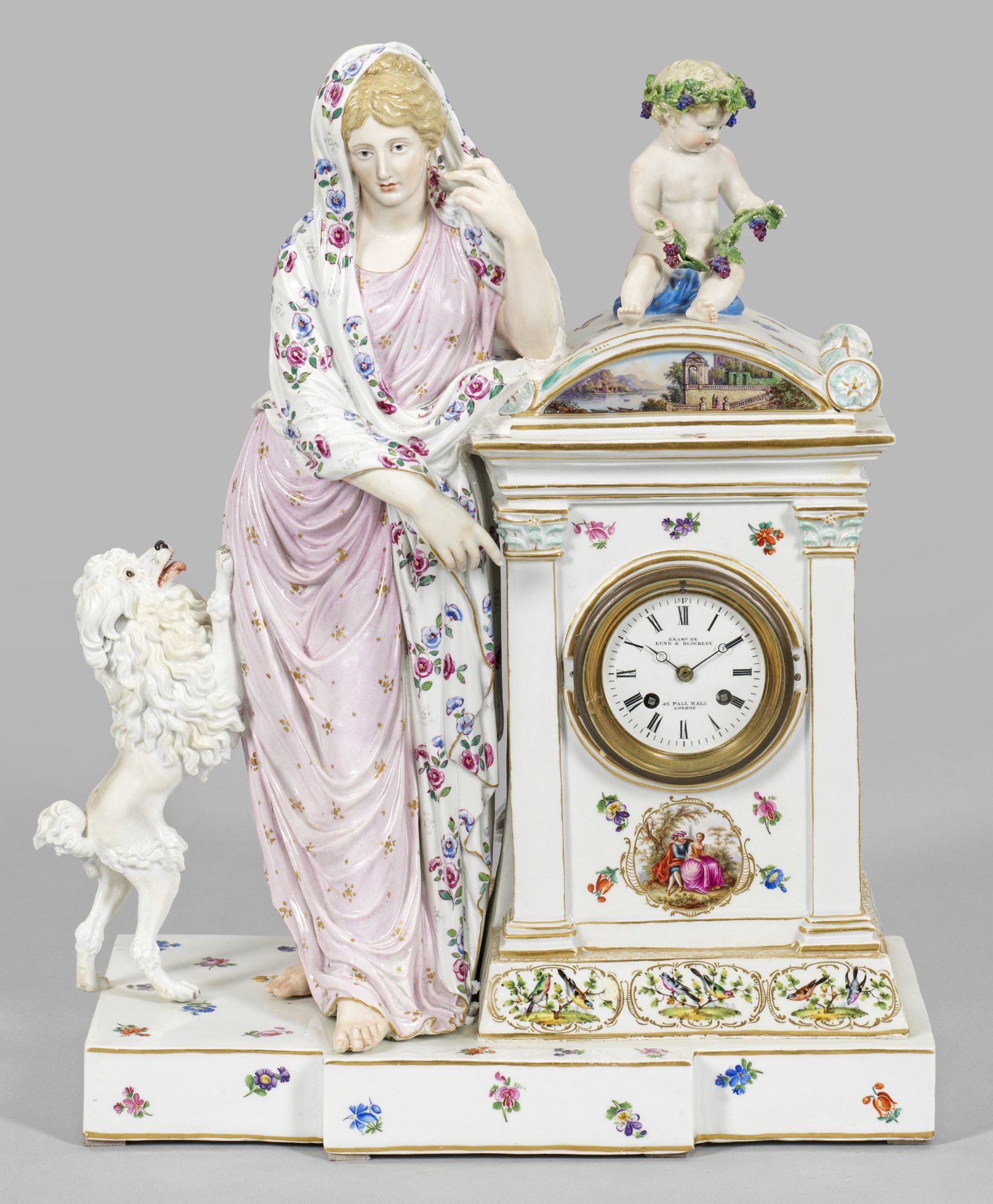 Klassizistische Figurenpendule mit Dame und Pudel