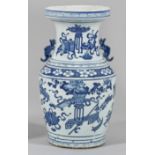 Blauweiß-Vase mit chinesischen Symbolen
