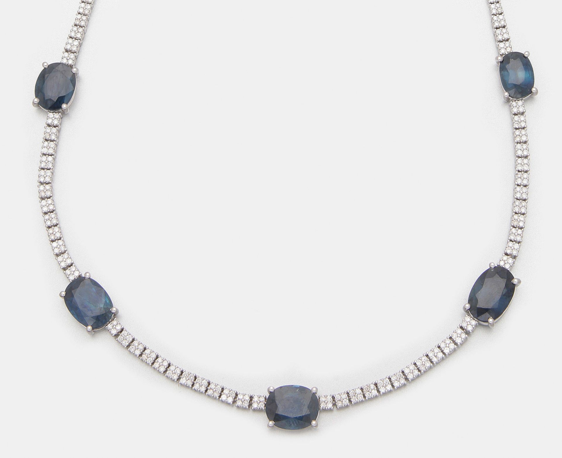 Brillant-Rivière-Collier mit Saphiren