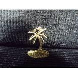 14k Gold Florida Palm Tree Pendant. 3cm at longest point from loop to base. Weighs under or approx 1