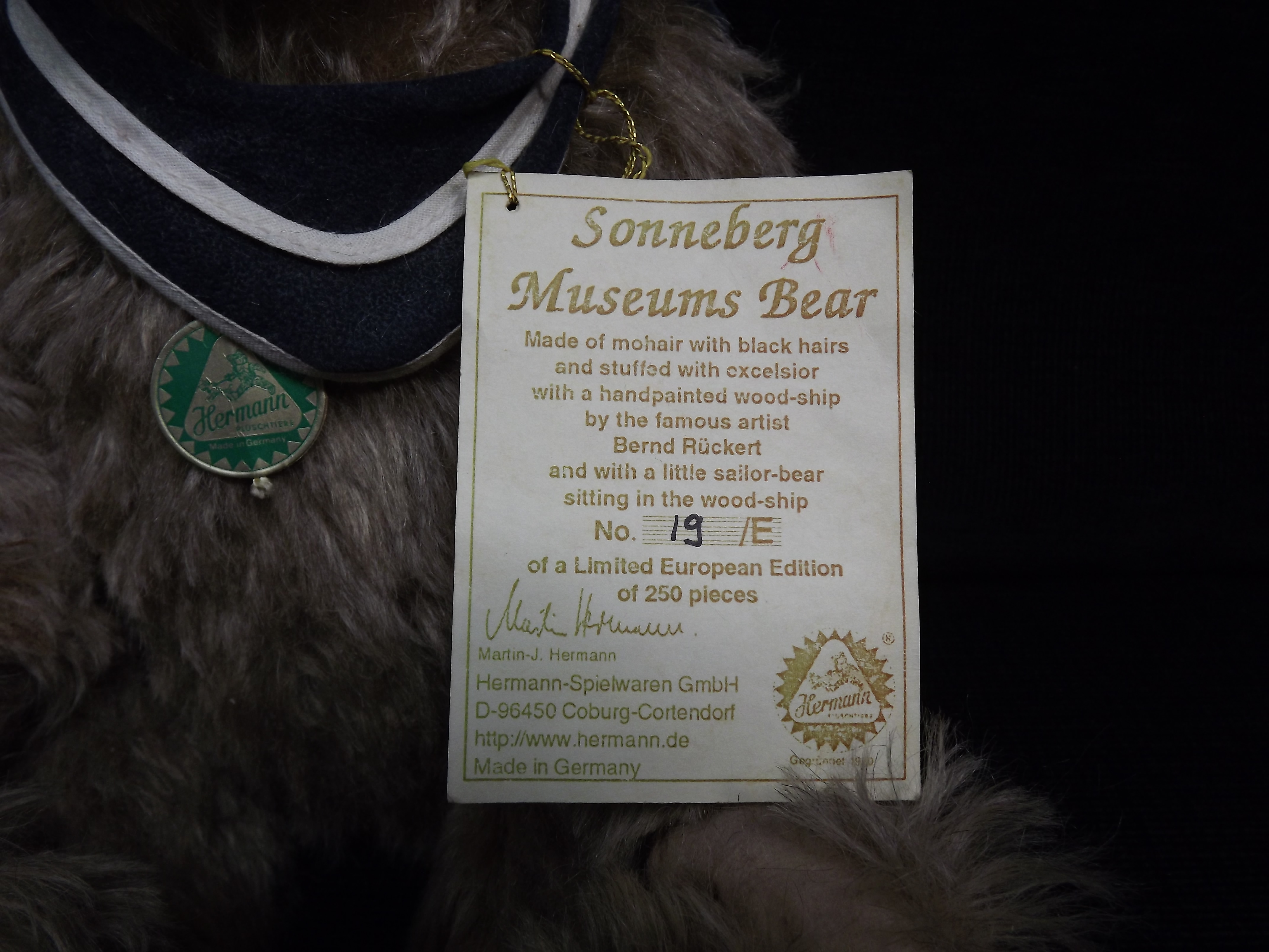 Sonneberg - 'Bernd Ruckert' Museums Bear. Hermann-Spielwaren GmbH. Mohair with some losses, dust and - Image 2 of 3