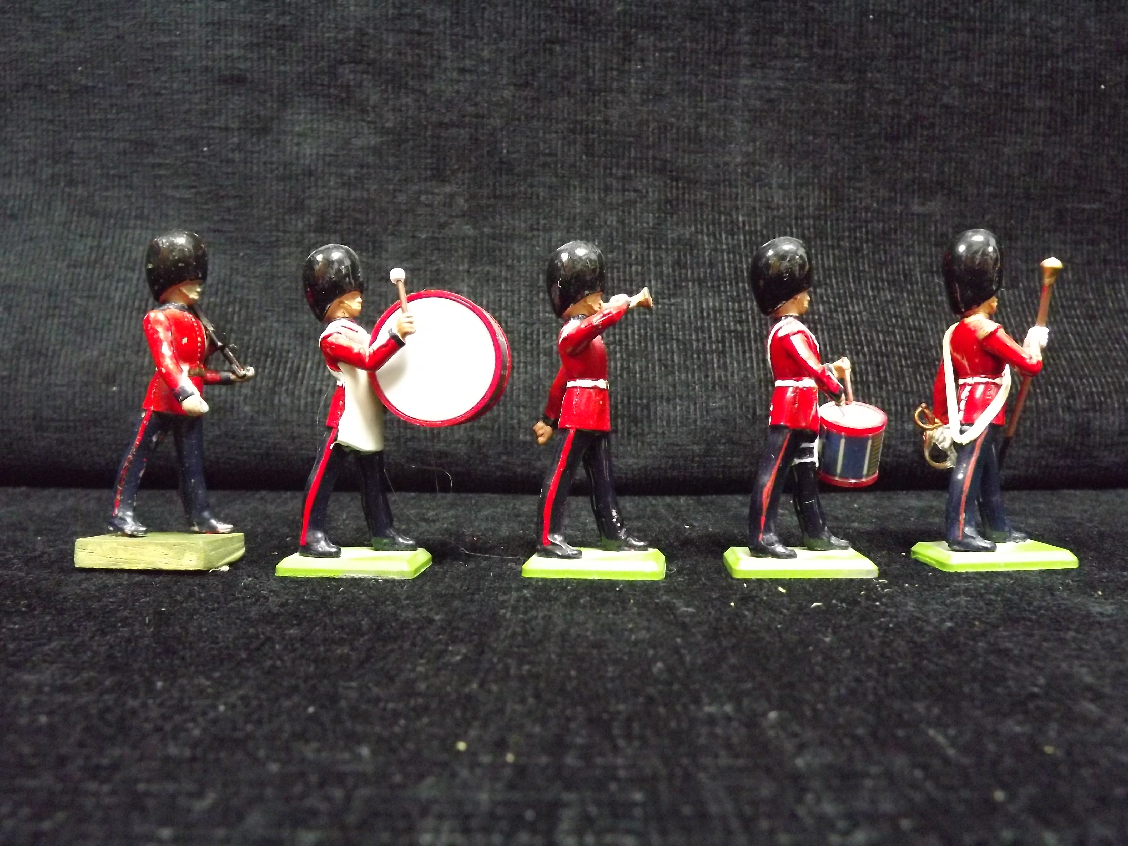 5 x Britains Coldstream Guards Marching Band Members. Cast Metal. Band members in very good