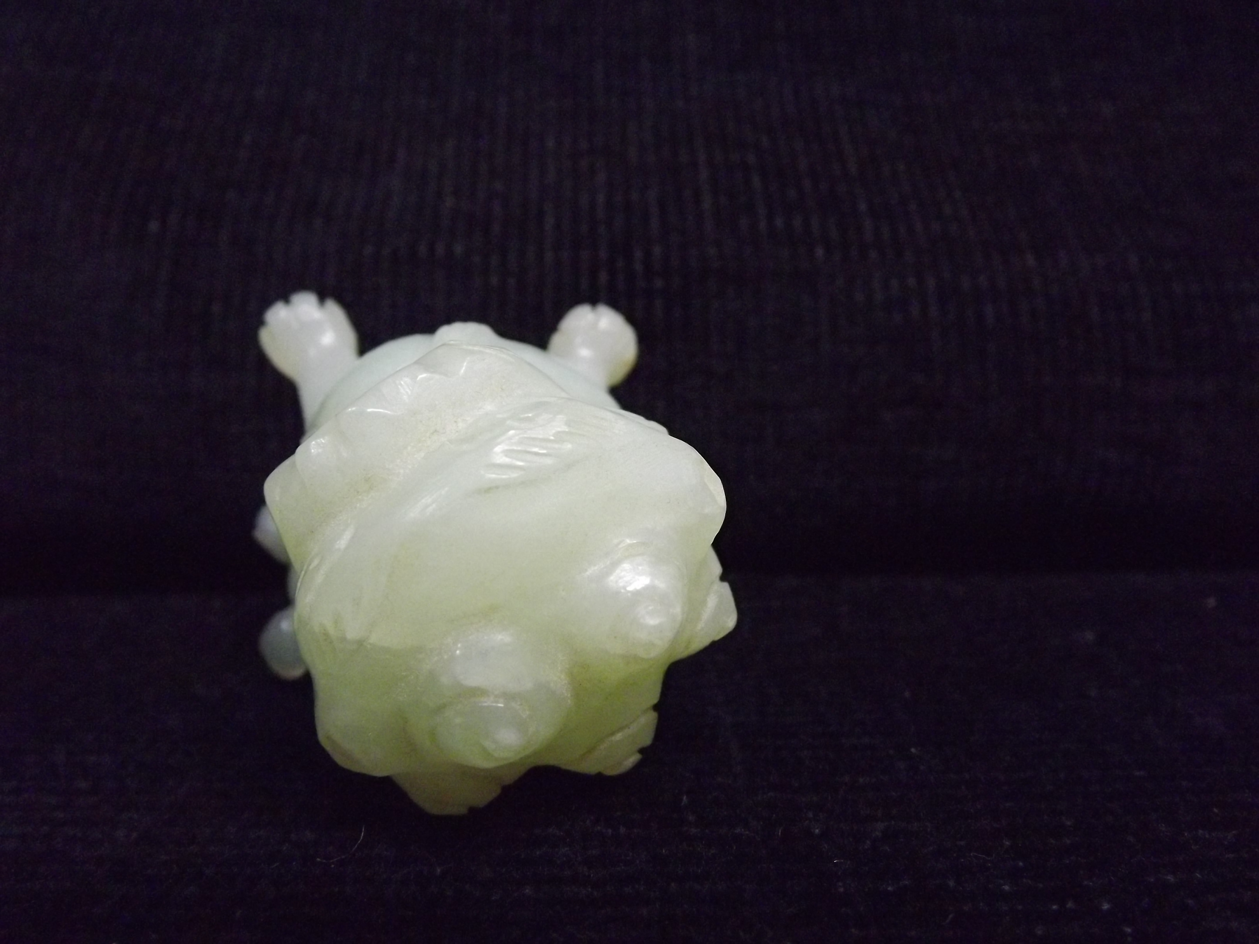 Chinese Jade Hardstone carving of a Foo, Temple or Lion Dog. 6.5cm high. Weight = 79 Grammes. - Image 5 of 5