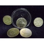 5 x U.K. Circulated £1 One Pound Coins. The IOM Isle of Man Ravens 2018 GB comes in plastic case