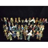 37 x Bratz Dolls - MG Entertainments U.S.A. Collected in the early 2000's, Most are 2001 First