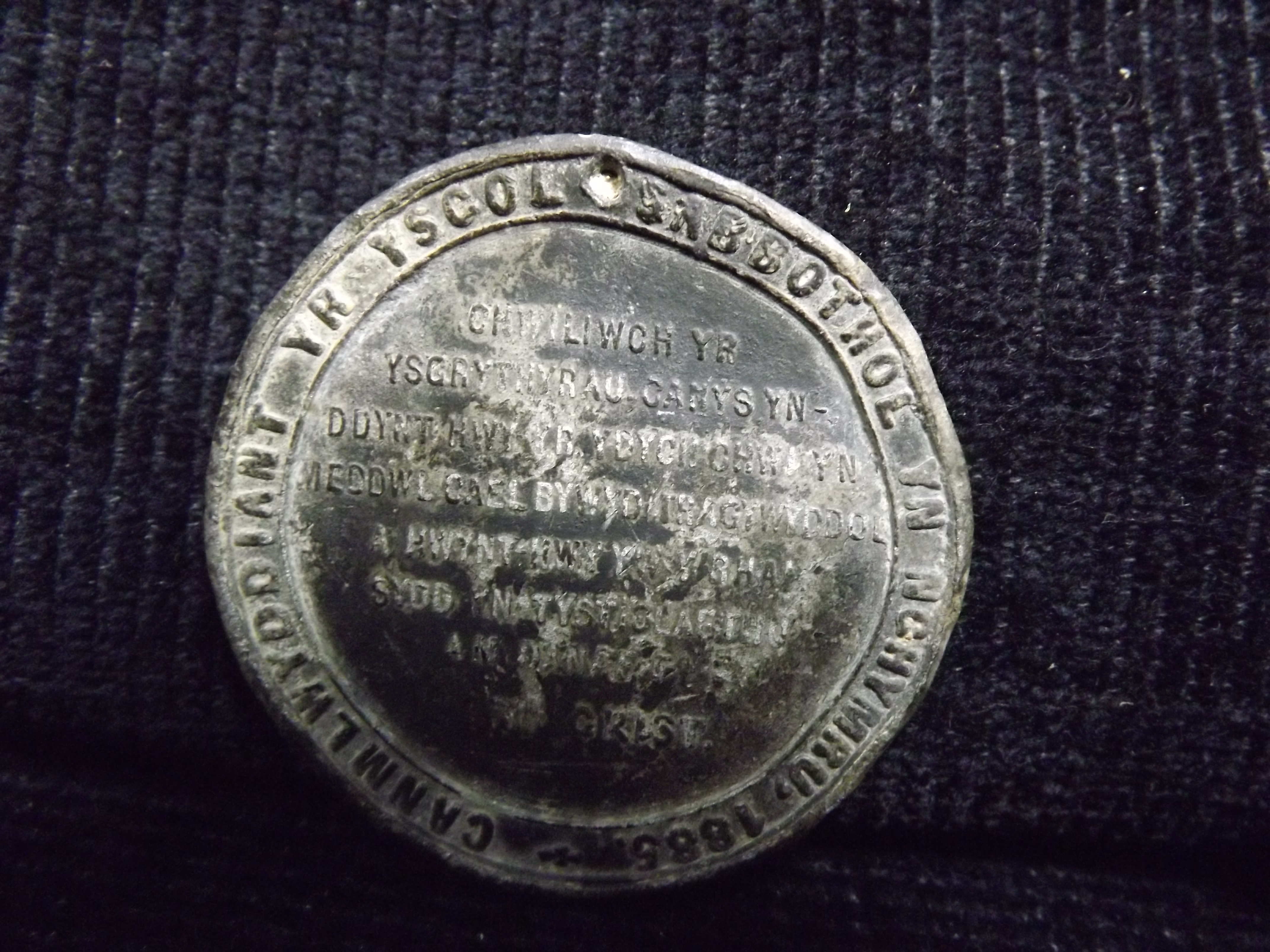 2 x Medallions. Thomas Charles Centenary of Sunday Schools Wales Medallion. Possibly metal - Image 3 of 6