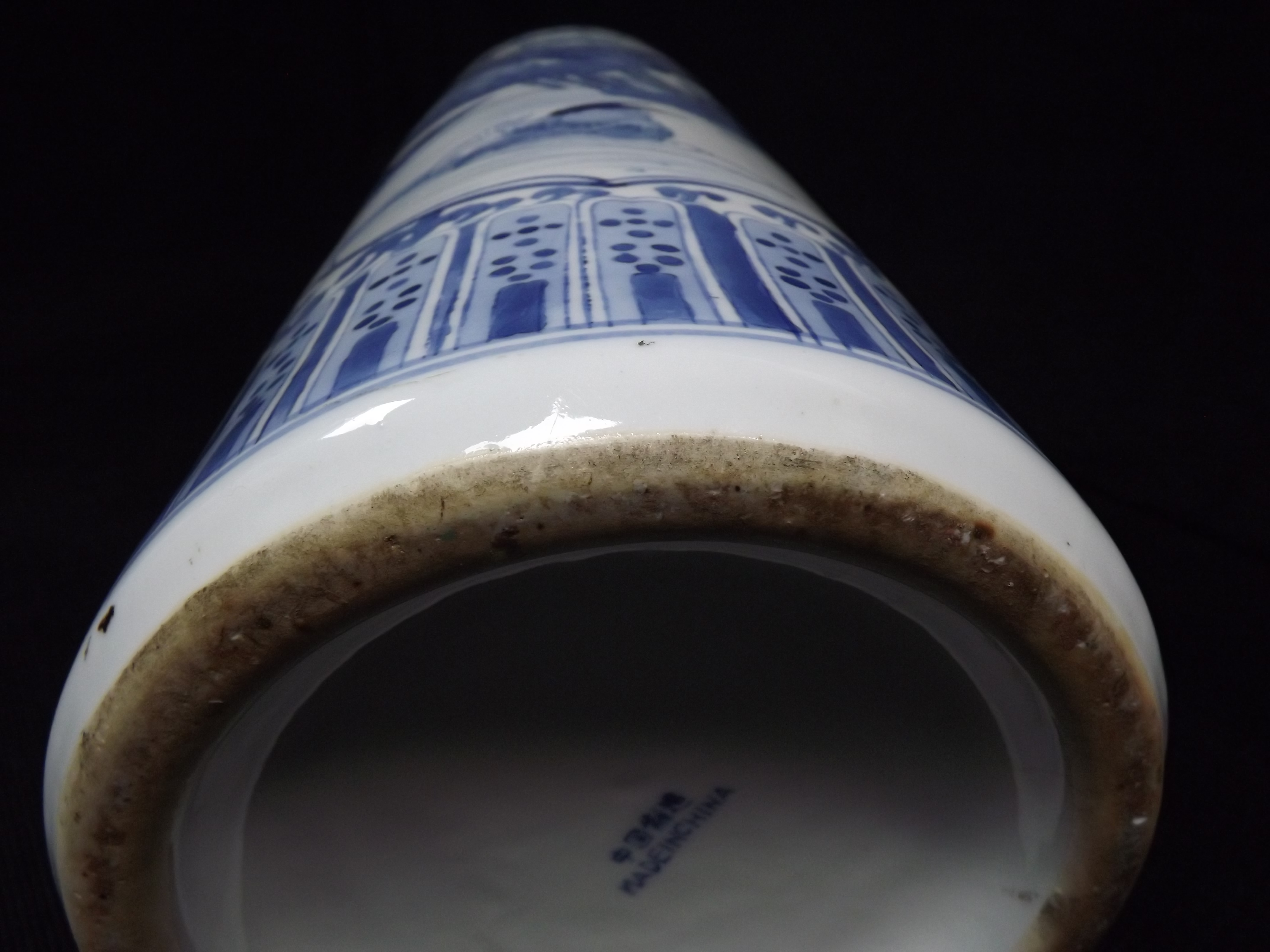 Large Chinese Stick / Umbrella Stand. 20th century Blue and White Ceramic. Decorated with a Lake - Image 9 of 12