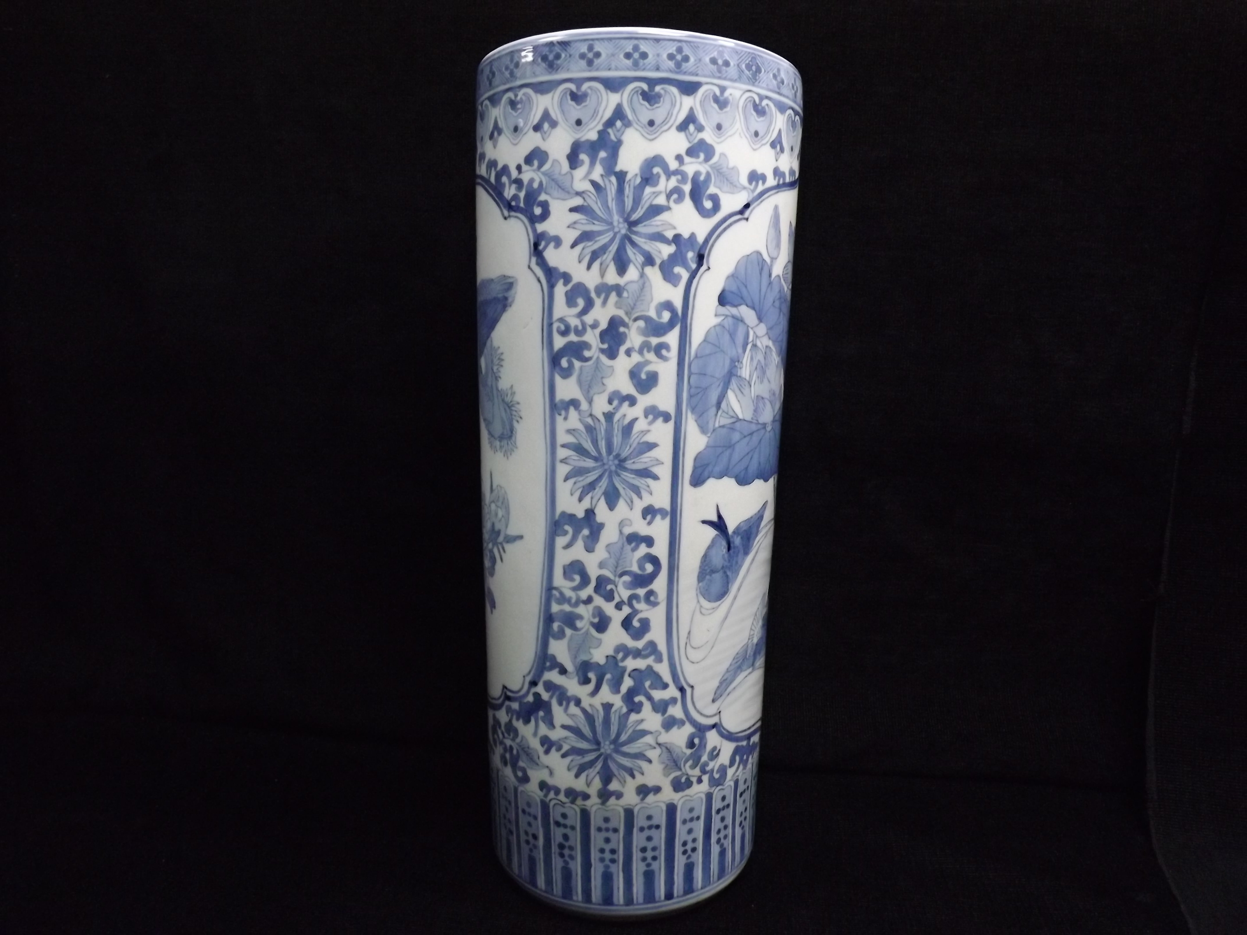 Large Chinese Stick / Umbrella Stand. 20th century Blue and White Ceramic. Decorated with a Lake - Image 4 of 12