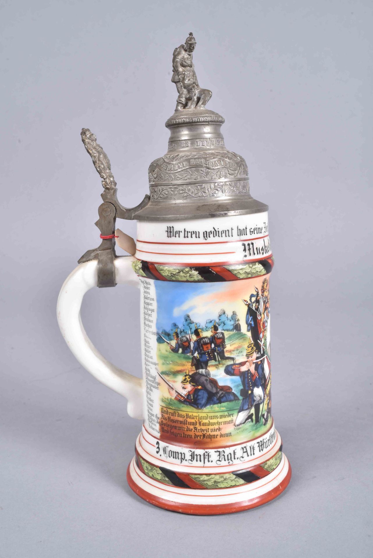 Wurtemberg. Chope allemande en porcelaine du 121° régiment d'infanterie. Petite fêle au col. Hauteur - Bild 3 aus 3