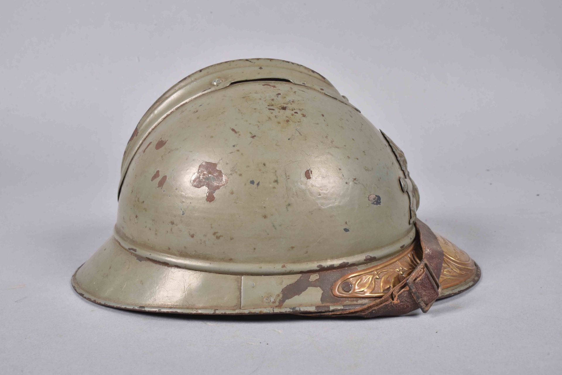 Casque Adrian 1915. Artillerie. Avec plaque Commémorative nominative au « Brigadier Georges ROLLET - Bild 4 aus 5