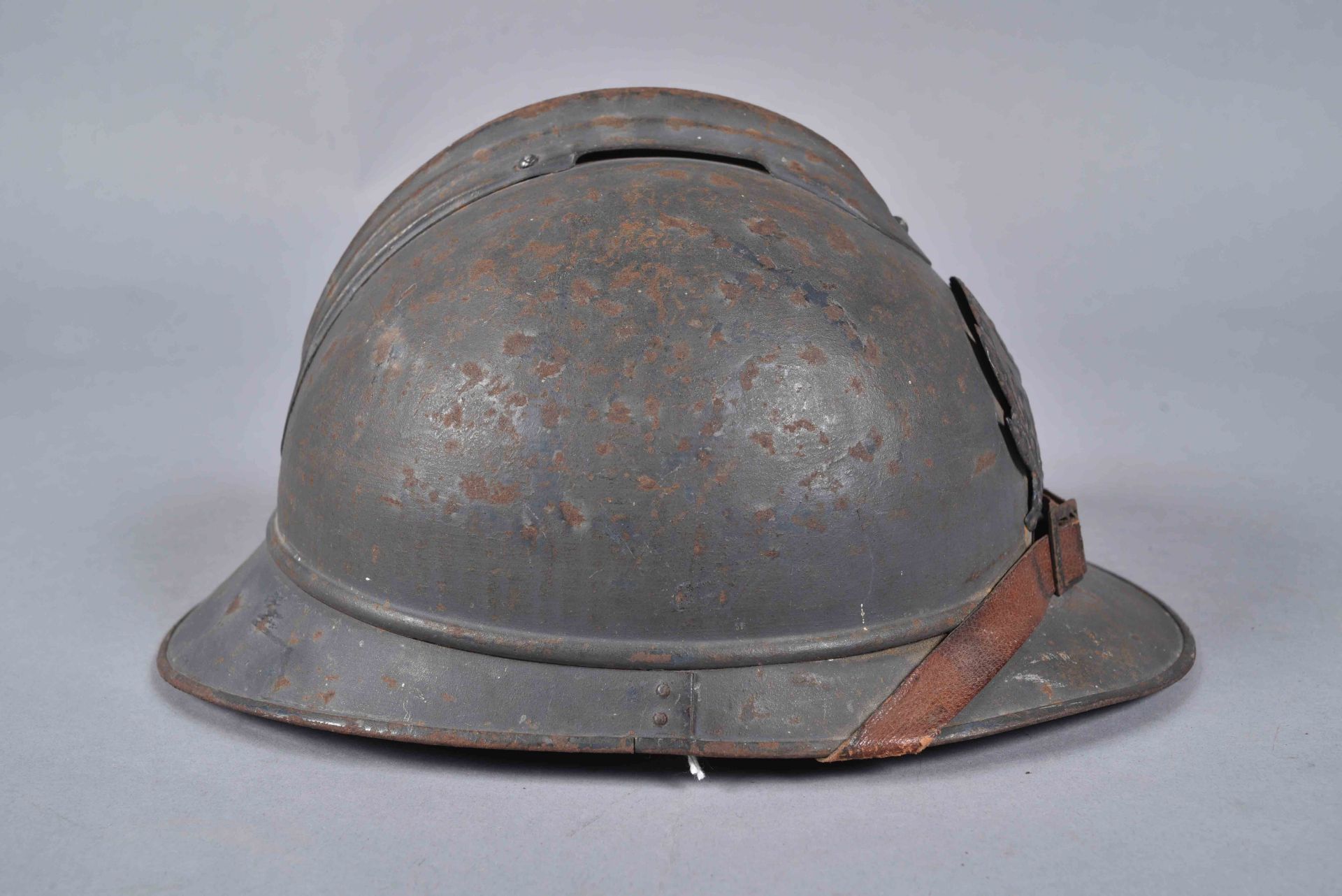 Casque Adrian 1915. Service de Santé. Peinture bleu clair d’usine. Coque B. L’attribut seul a reçu - Bild 4 aus 5