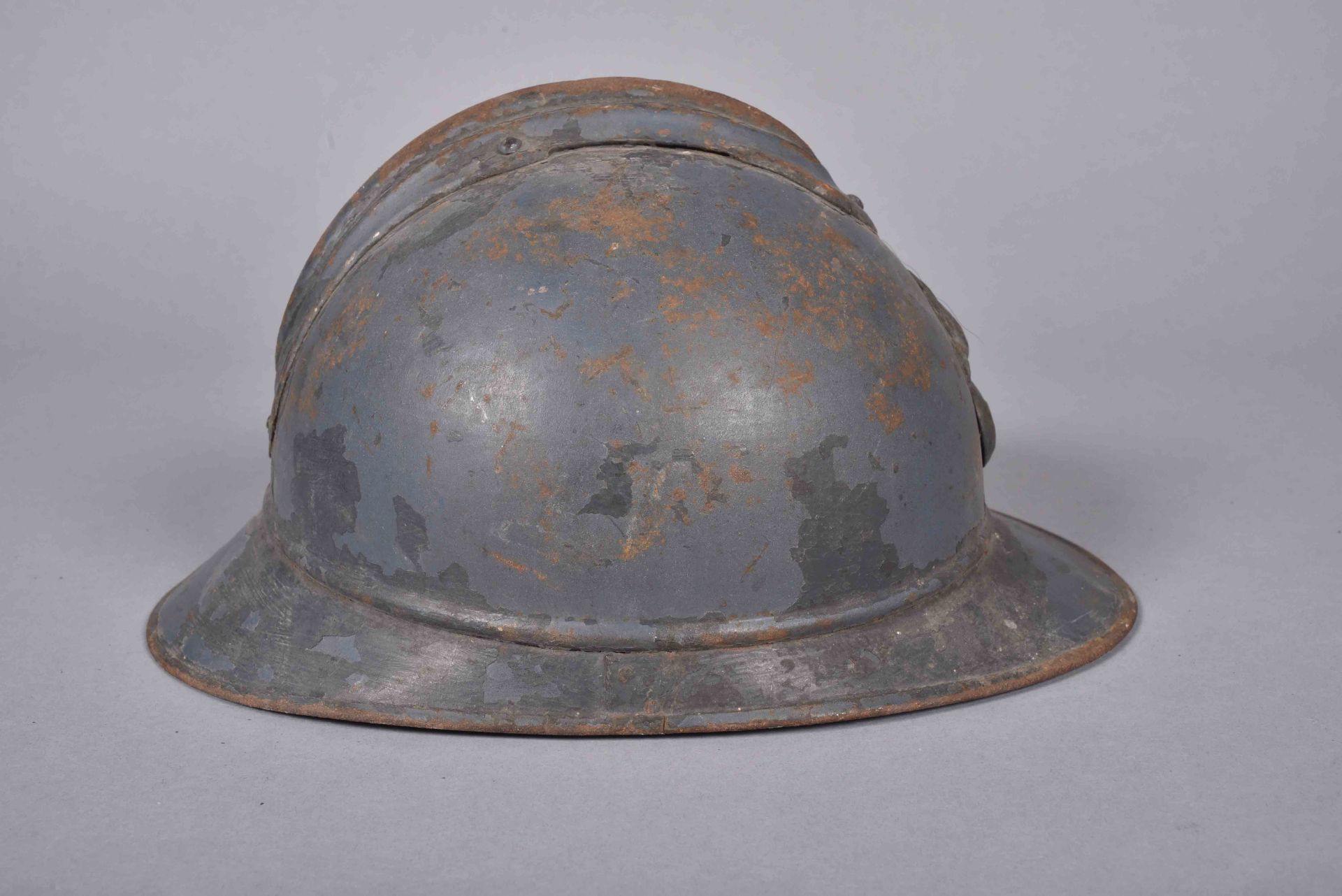 Casque Adrian 1915. Infanterie. Peinture bleu clair d’usine avec restes d’une couche de peinture - Bild 4 aus 6