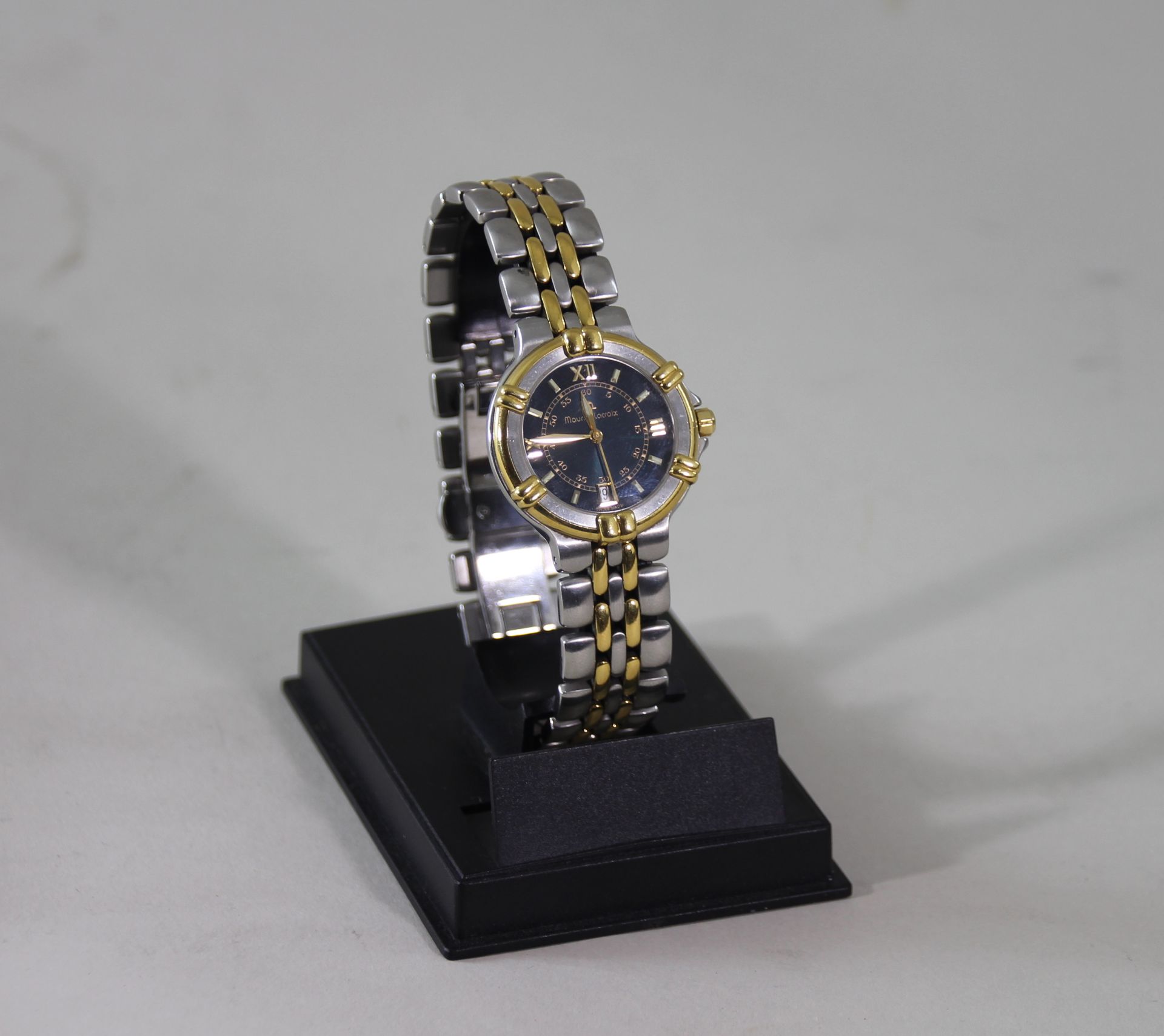Damen-Armbanduhr, "Maurice Lacroix", Stahl vergoldet Uhrendeckel graviert "Maurice Lacroix, Swiss