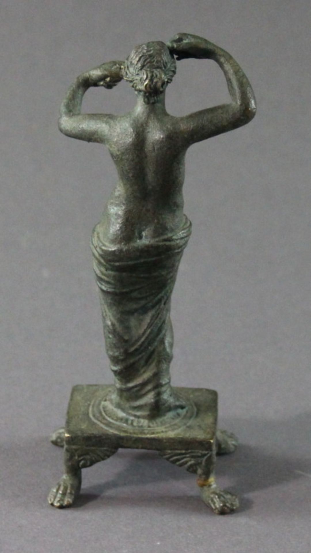 Miniatur Bronze, "Venus", 20. Jhd. Höhe ca.: 13cm - Bild 2 aus 2