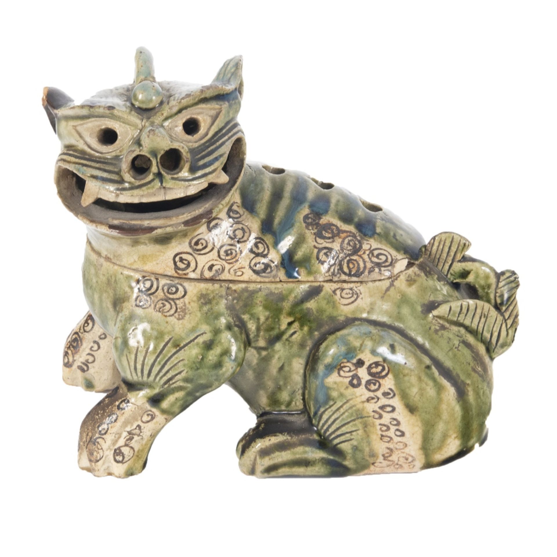 Incensario diseño furia en cerámica esmaltada. China, s.XIX.