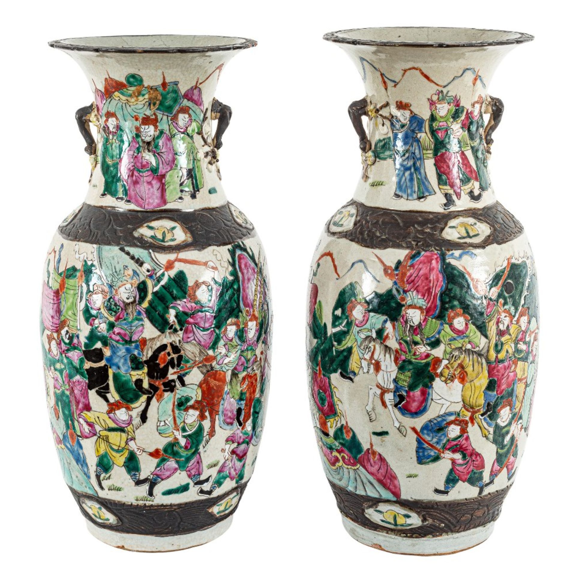 Pareja de jarrones en porcelana de Nanking. China, Dinastía Qing, fles. del s.XIX. - Image 4 of 4