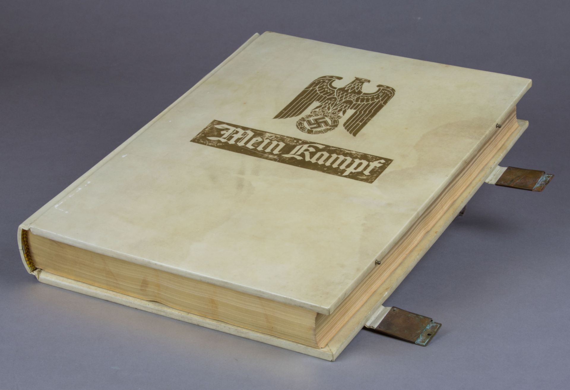 GAULEITER EDITION OF ADOLF HITLER'S 'MEIN KAMPF' - Image 6 of 19