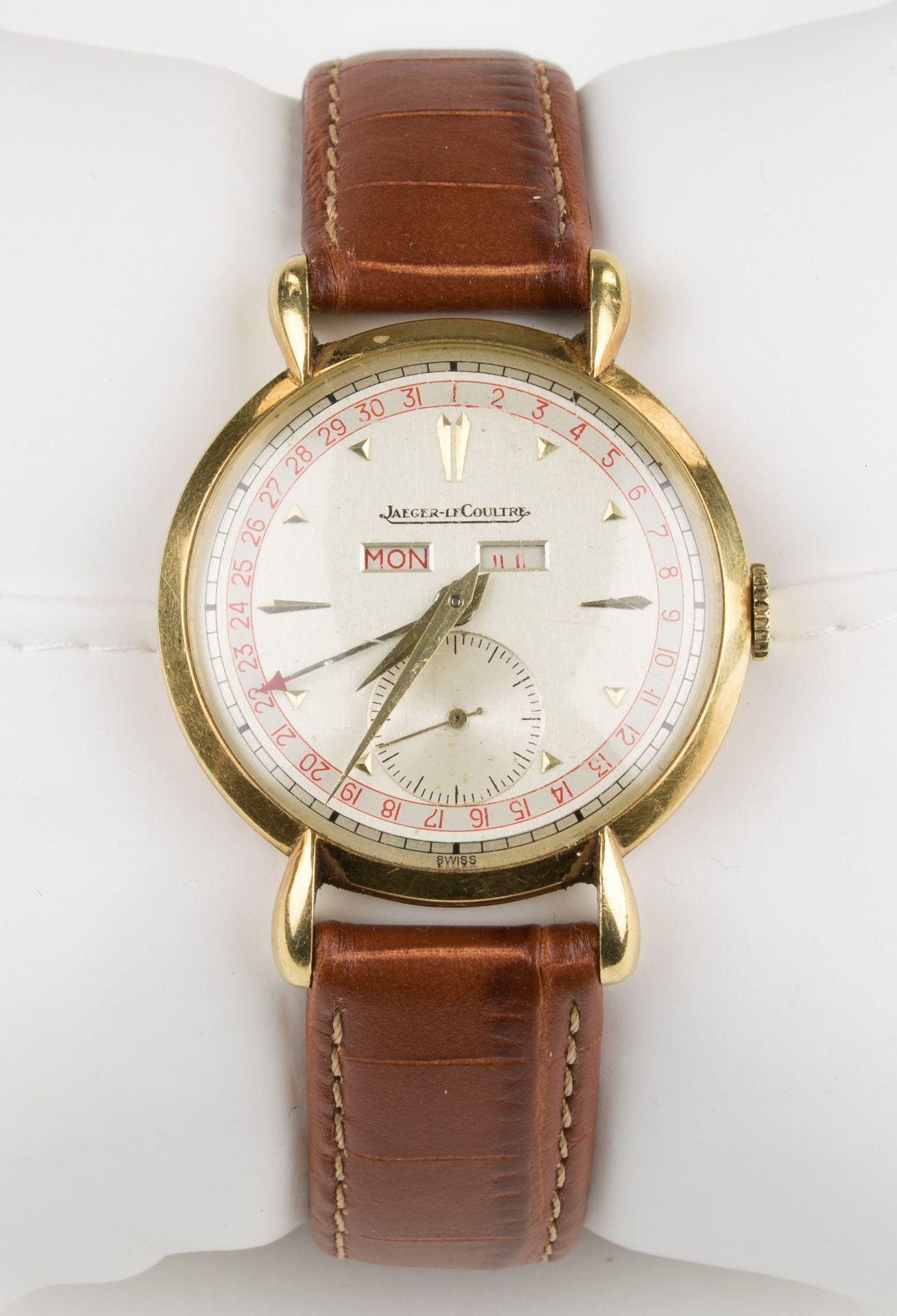 WARTIME JAEGER-LECOULTRE TRIPLE DATE OWNED BY CIC LT. ROBERT O'NEIL