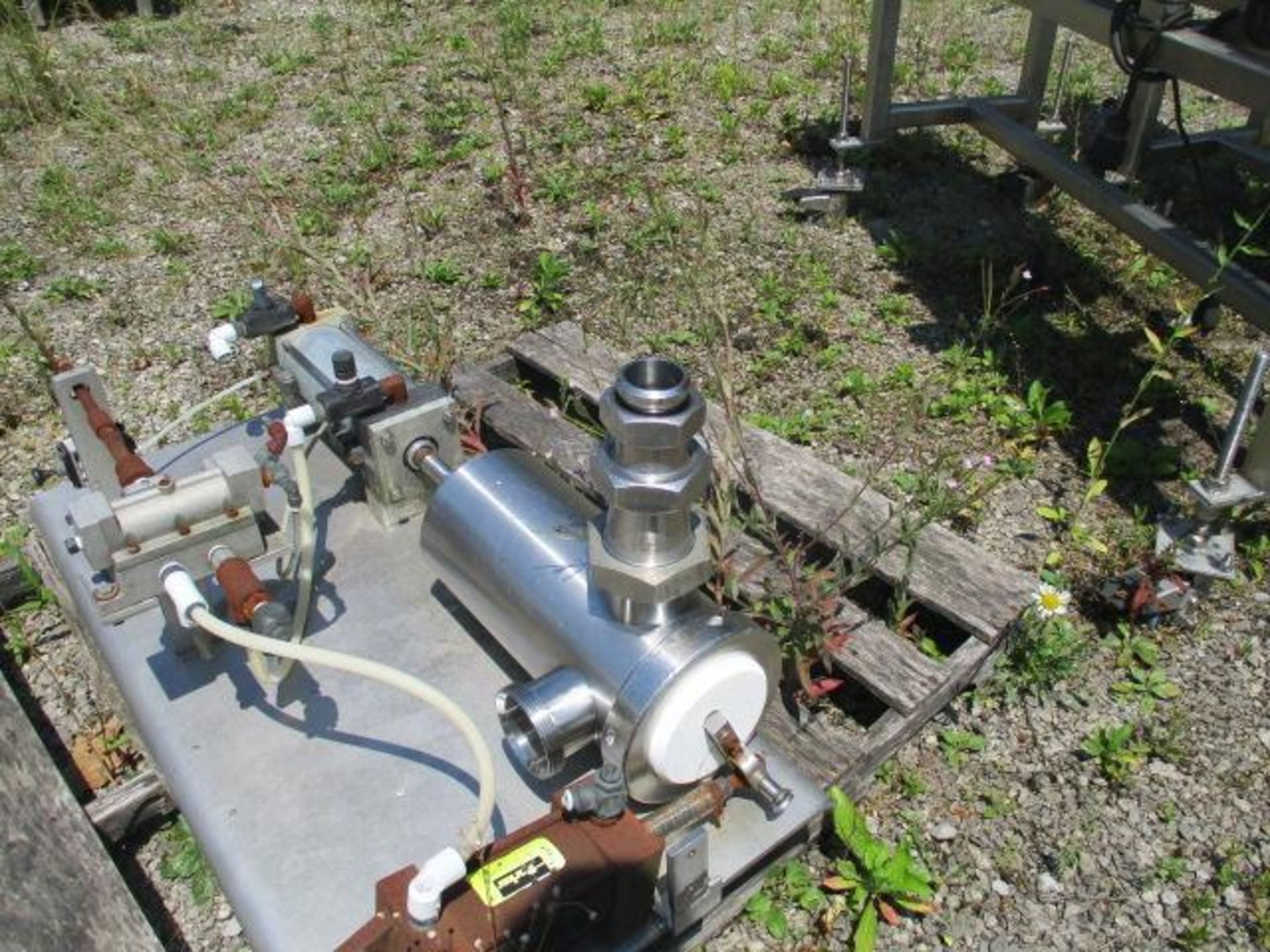 Stainless Steel Pnuematic Piston Pump, 6 in dia - Image 6 of 7