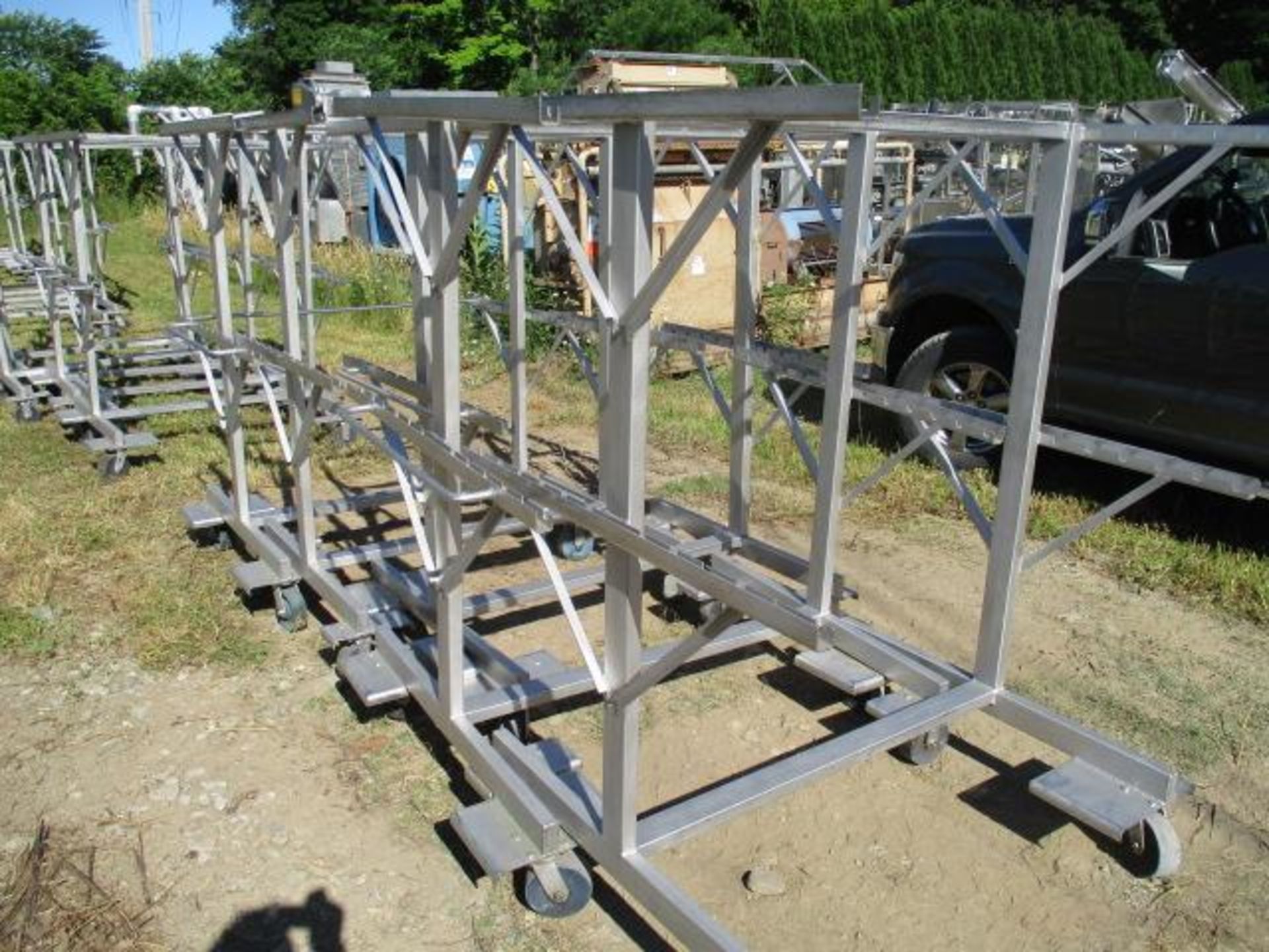 Stainless steel Nesting smoke truck stick racks - Image 3 of 5