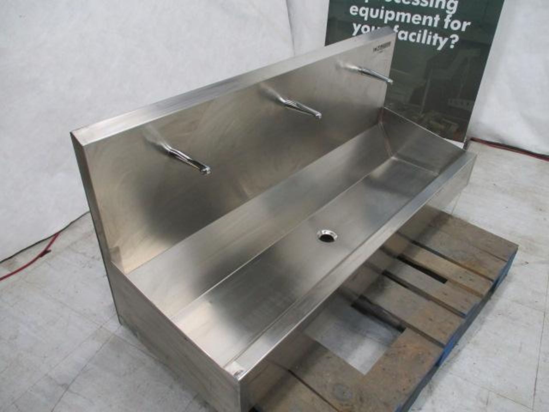 Stainless steel sink - Image 2 of 6