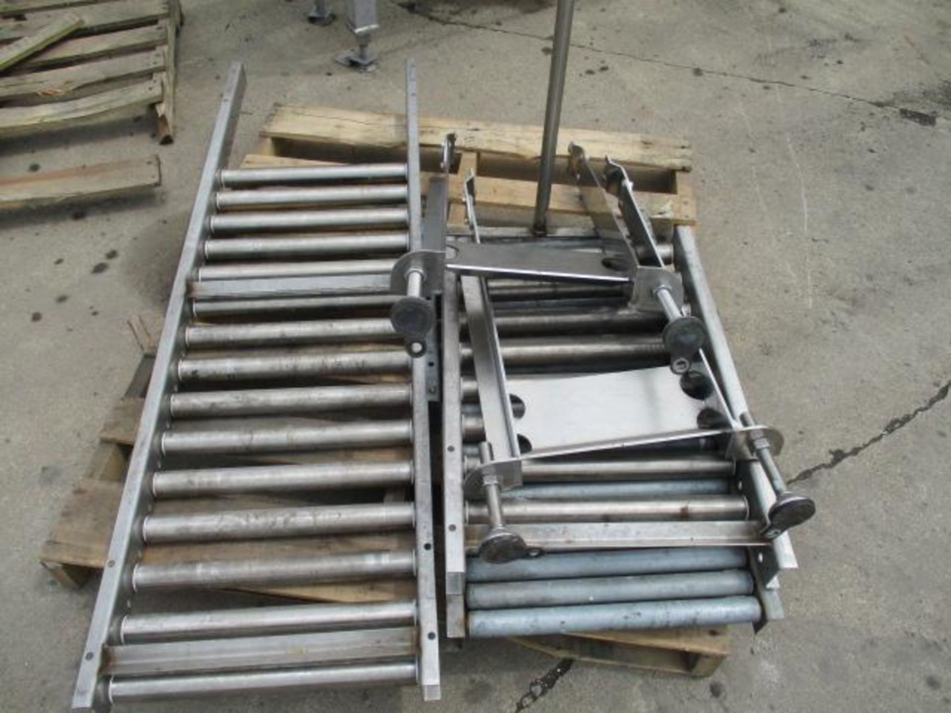 stainless steel roller conveyor - Image 5 of 7