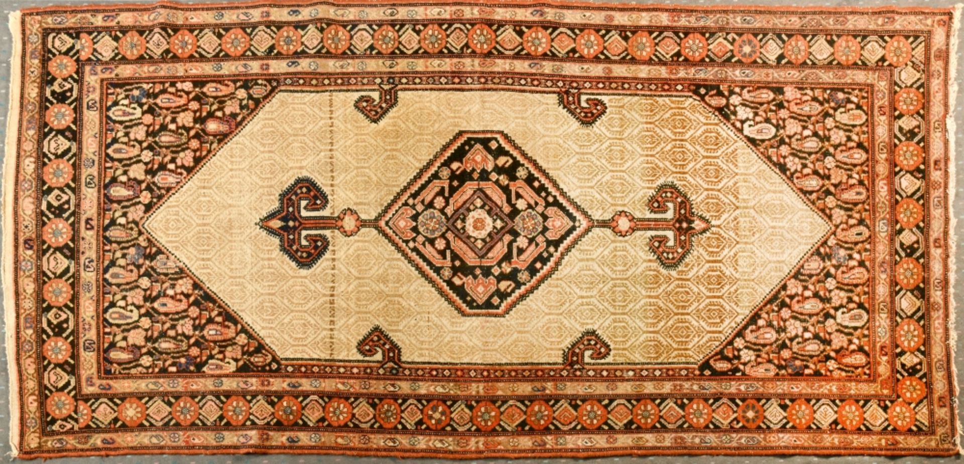 Hamadan, Persien, 140 x 294 cm\n