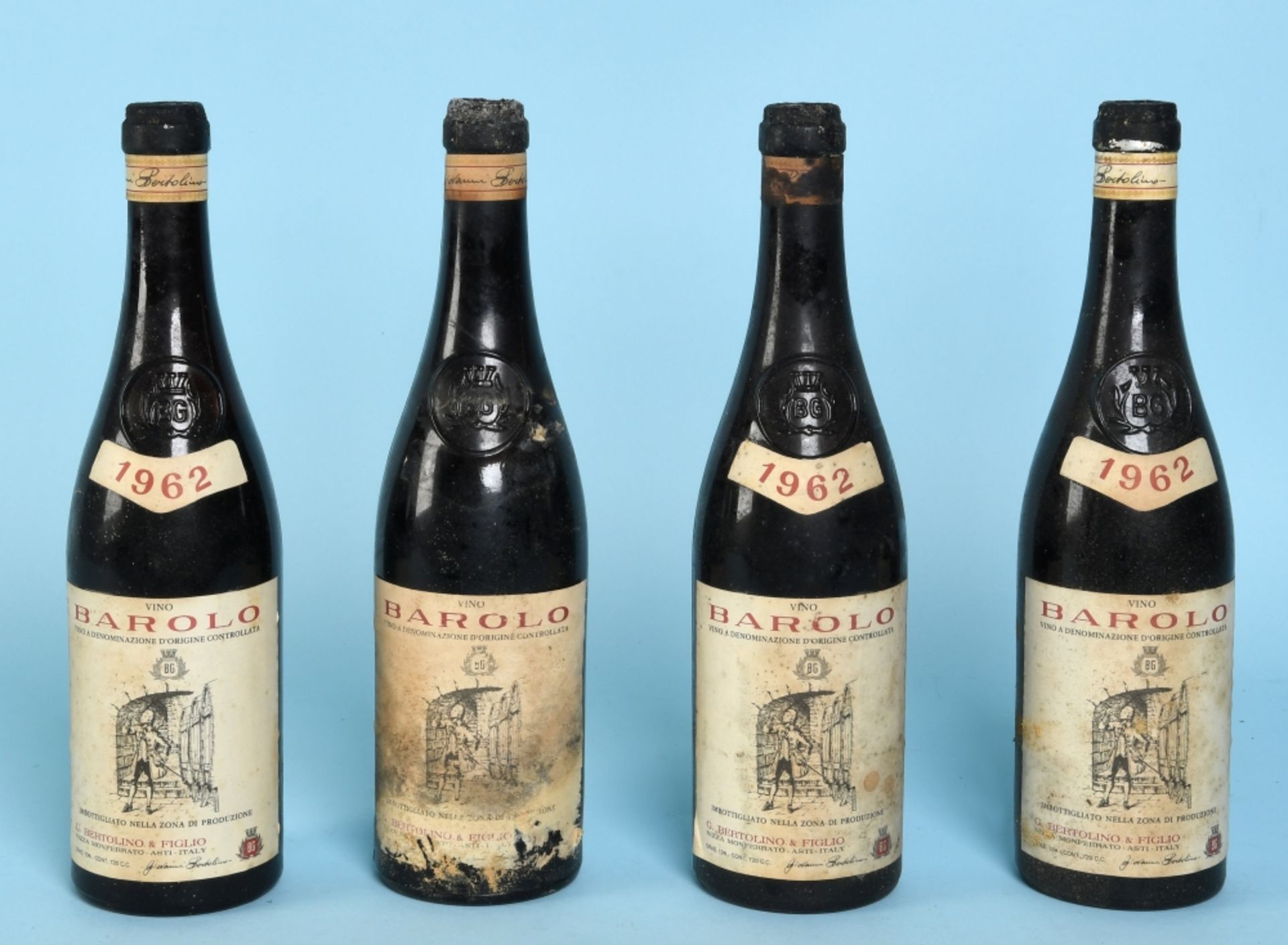 Weinflaschen, 4 Stück "Barolo 1962"