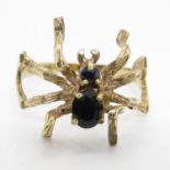 9ct gold spider ring with garnet size O 2g