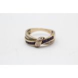 9ct gold & amethyst cross over ring (3g) Size M