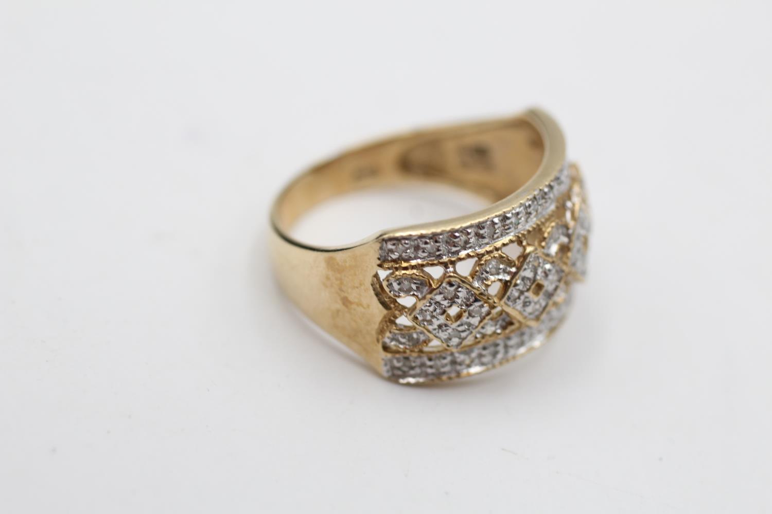 9ct gold vintage diamond openwork pattern cluster ring (4g) Size Q - Bild 3 aus 4
