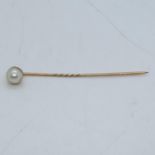 Antique gold and natural pearl pin 6cm long