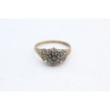 9ct gold vintage topaz and clear gemstone dress ring (2.3g) Size P