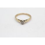 9ct gold diamond solitaire ring (2g) size P