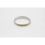 9ct white gold diamond channel setting ring (1.7g) Size O