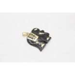 14ct gold carved onyx elephant pendant (4.9g)