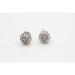 9ct gold diamond stud earrings (2.6g)