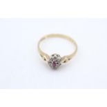 9ct gold vintage ruby & diamond halo dress ring (1.5g) Size L