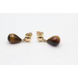 9ct gold vintage tiger's eye teardrop earrings (2.9g)