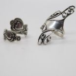 Pair of Silver Rings Sizes O and R 9.6g total weight