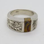 Chunky silver engraved ring with agate stone size S 17.2g