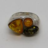 Silver ring with 3x different coloured amber stones size O 6.8g