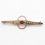 Art Deco red stone and seed pearl gold brooch 2.2g